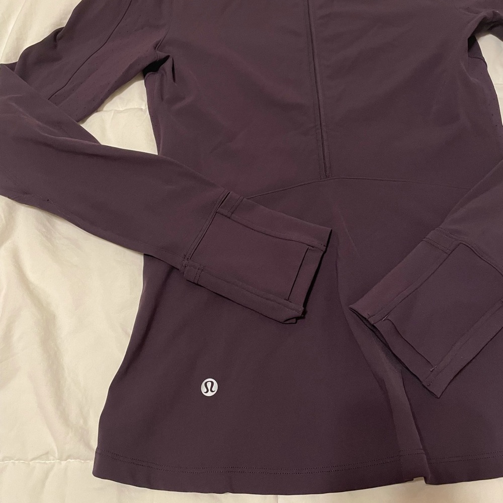 Lululemon Sleek Essentials Jacket Boysenberry Size 4 - Picture 7 of 9